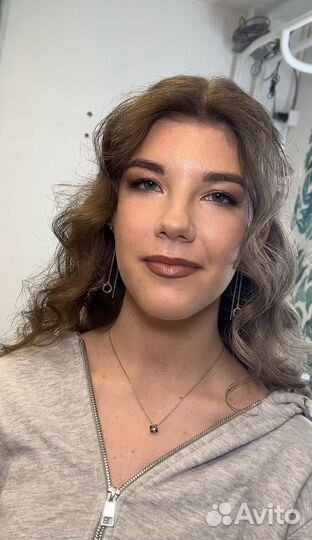 Причёска и макияж (полный образ)