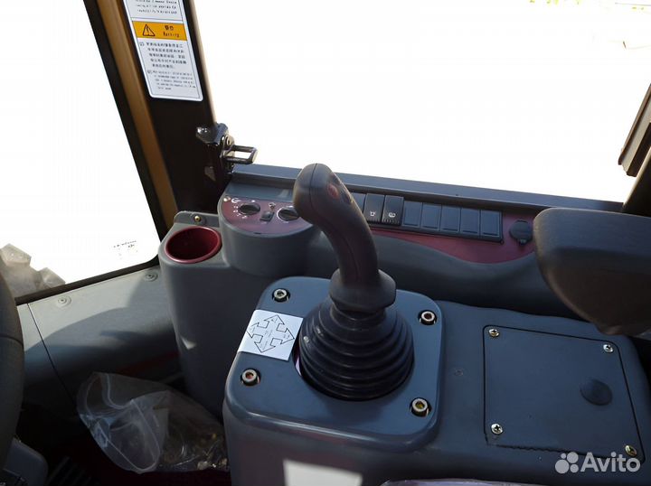 Фронтальный погрузчик Lonking CDM853N, 2023