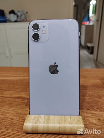 iPhone 11, 64 ГБ