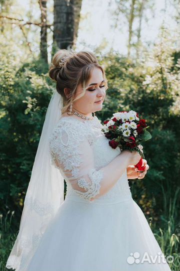 Свадебное платье