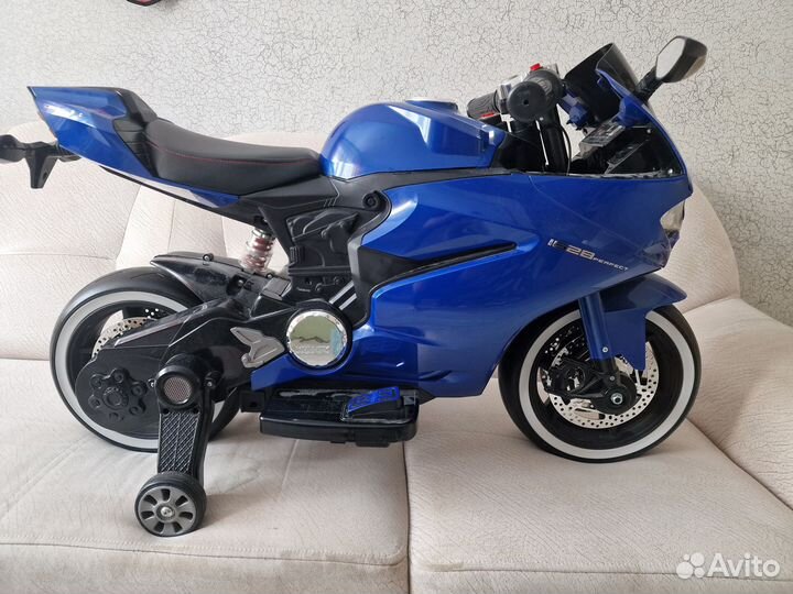 Детский электрический мотоцикл в хорошем состоянии