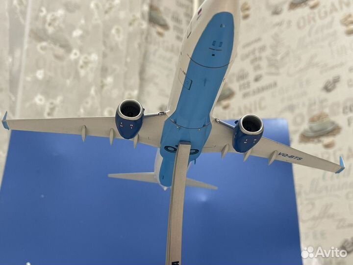 Модель самолета Boeing 737-800 ак 