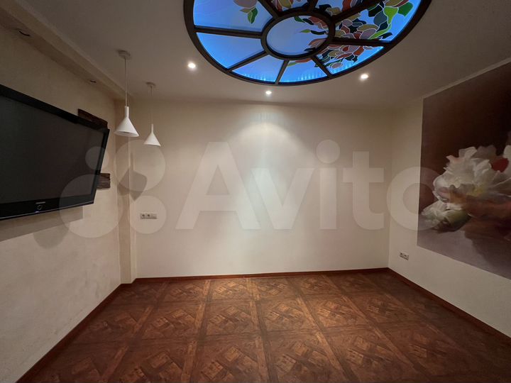 3-к. квартира, 97 м², 4/9 эт.