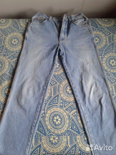Джинсы wrangler