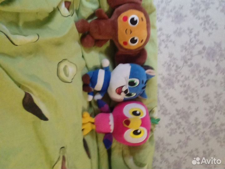 Игрушка птичка Кеша, кот Матроскин, и Чебурашка