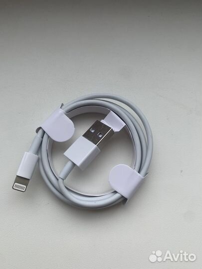 Кабель iPhone USB - Lightning