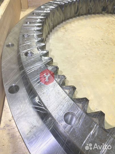 Опорно-поворотный круг Volvo EC140LC SA1055-01461