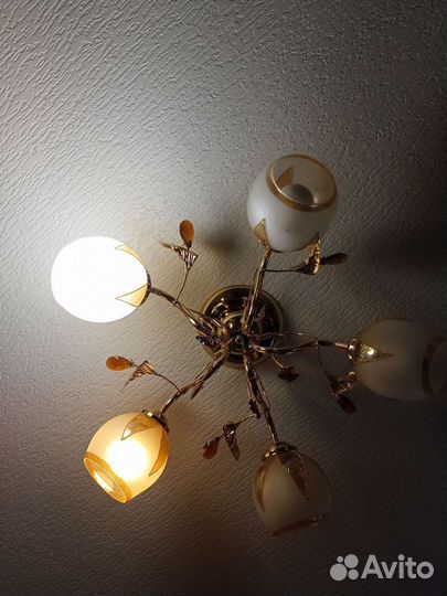 Продам люстры потолочные бу