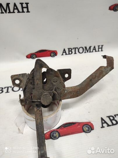 Замок капота Hyundai Elantra 2000-2010