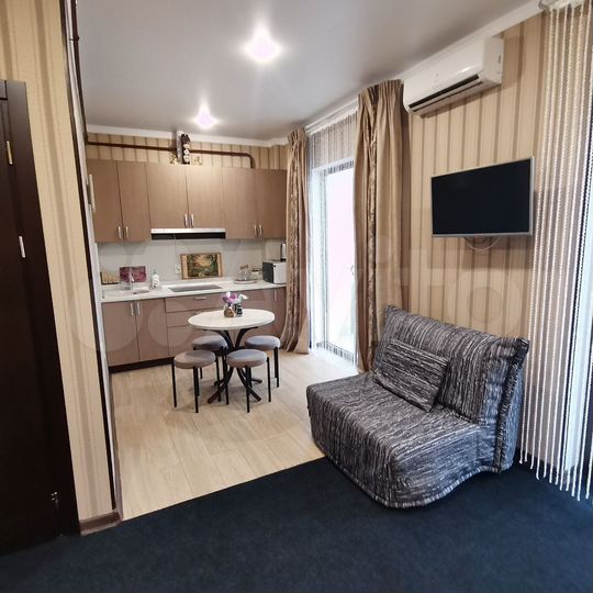 Комната 40 м² в 5-к., 8/8 эт.