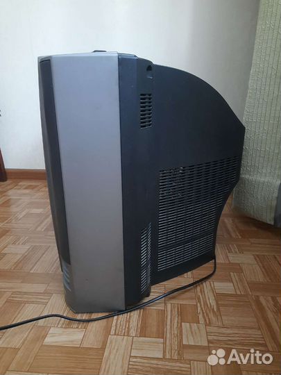 Телевизор бу toshiba модель бомба 53см диагональ