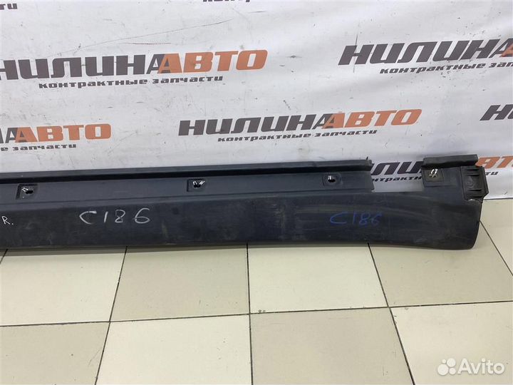 Накладка порога правая Мерседес W164 ML