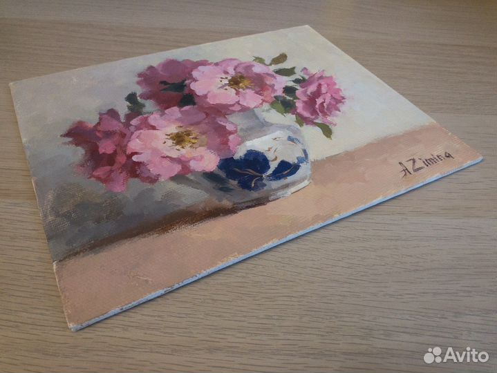 Небольшая картина маслом Розы натюрморт