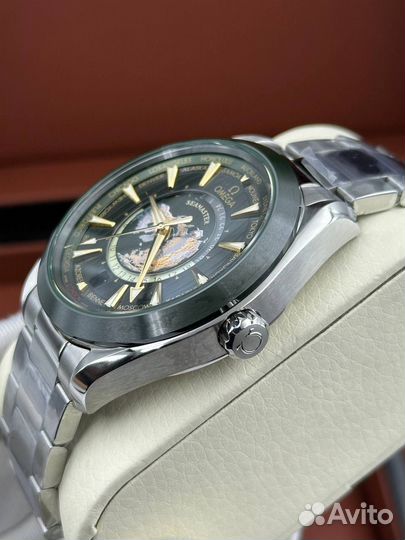 Часы Omega Seamaster Aqua Terra Worldtimer