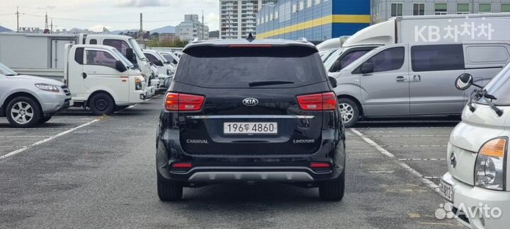 Kia Carnival 2.2 AT, 2020, 107 817 км