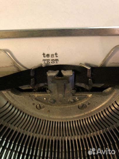 Печатная пишущая машинка