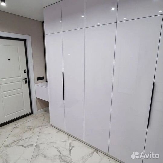 Шкаф-купе для одежды