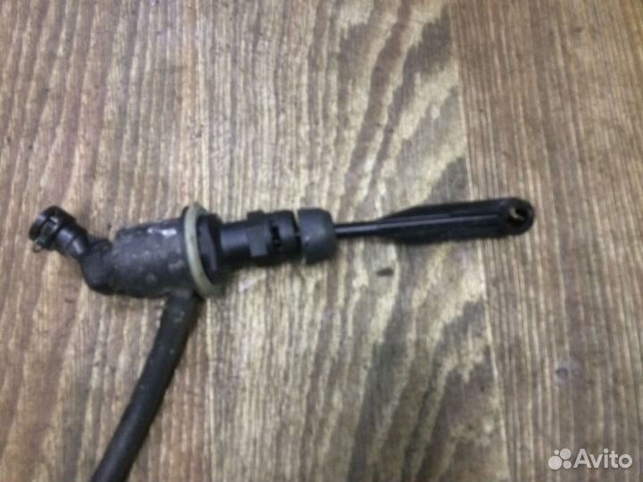 Цилиндр тормозной главный Renault