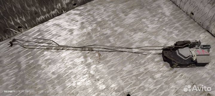 Замок двери задней левой Datsun mi-Do 2015