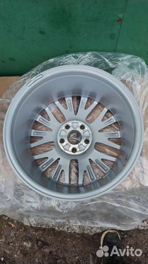 Диск литой R18 Toyota Camry XV70, V70, 70 -Новый