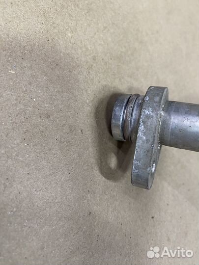 Трубка кондиционера (толстая) Nissan almera g15