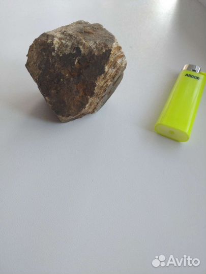 Кристалл пирохлора