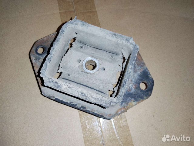 Опора коробки передач Ford Sierra 2.0 OHC