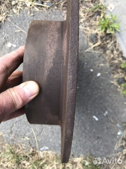 Задние тормозные диски Ниссан Тиида