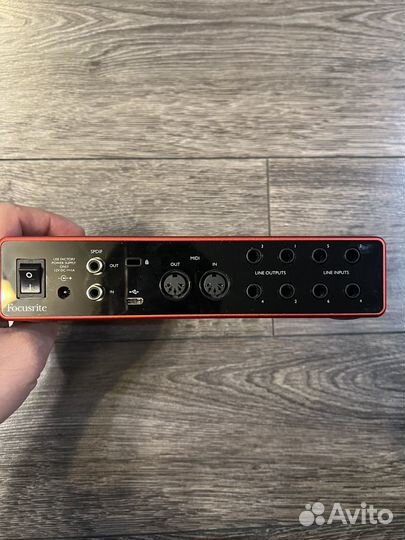 Звуковая карта Focusrite scarlett 8i6