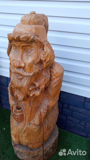 Скульптура из дерева ручной работы