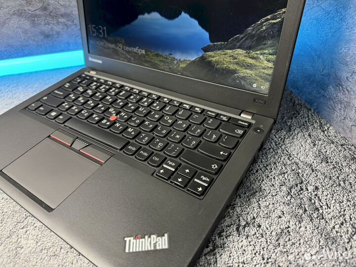 Ноутбук Lenovo ThinkPad x250 i5 5300U/8RAM/256гб