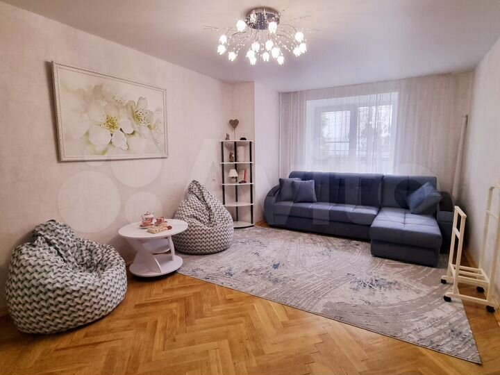 2-к. квартира, 70 м², 1/9 эт.