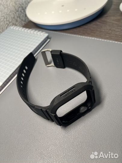 Ремешок чехол Spigen Armor Pro для Apple Watch