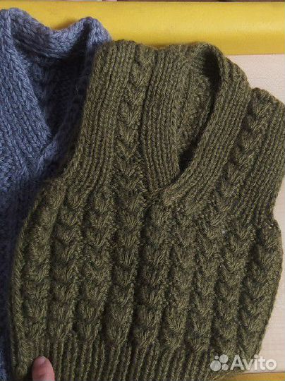 Вязанная жилетка шерстяная