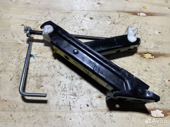 Домкрат штатный Opel Corsa C Арт. 77463