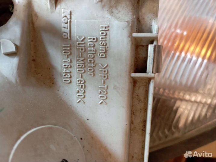 Фара Тойота прадо передняя