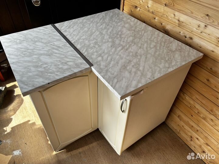 Кухонный гарнитур угловой