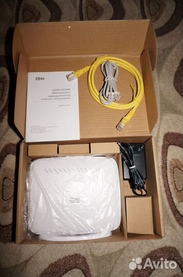 WI-FI маршрутизатор ZTE H298N