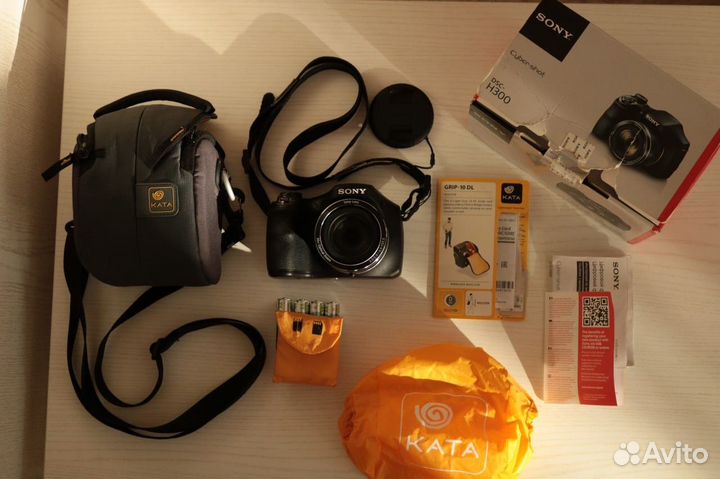 Sony cyber shot DSC H300