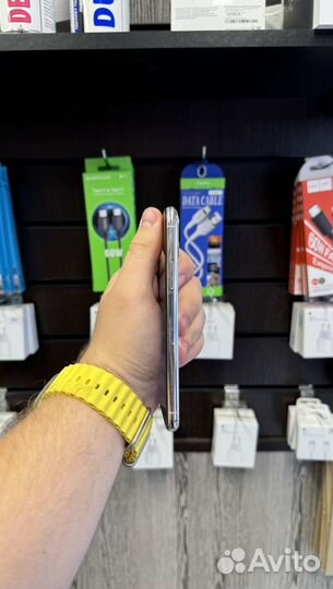 iPhone 11 Pro, 64 ГБ