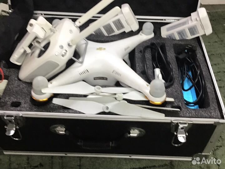 Дрон DJI 3 professional 4 к