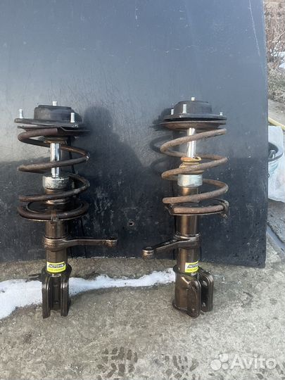 Стойка для авто