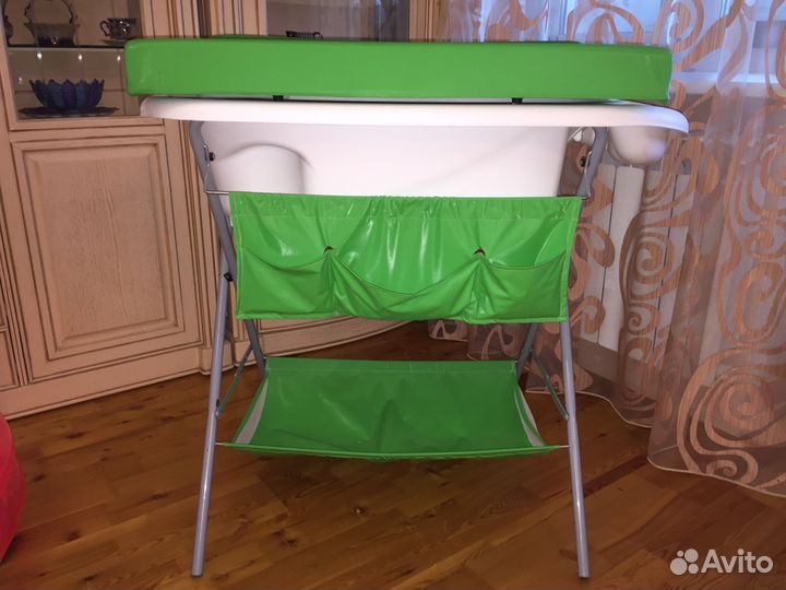 Пеленальный стол и ванночка 2 в 1