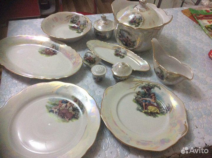 Фарфоровый столовый сервиз Перламутровый