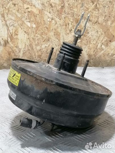 Усилитель тормозов вакуумный Nissan Maxima a33