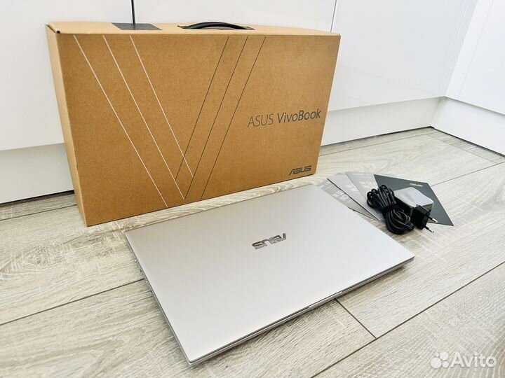 Новый Asus VivoBook 20Gb 512Gb Ryzen 3 Windows 11