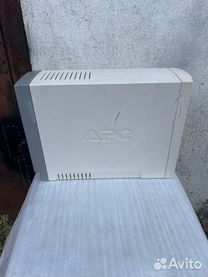 Ибп APC Back-UPS RS 800