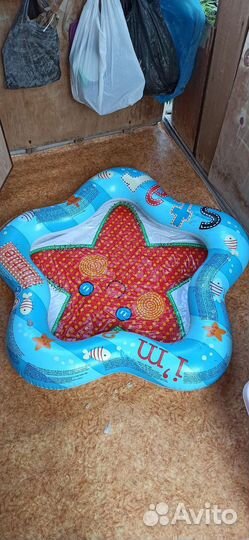 Надувной бассейн