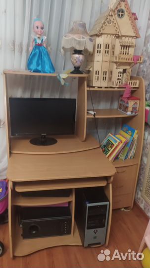 Письменный стол для школьника бу