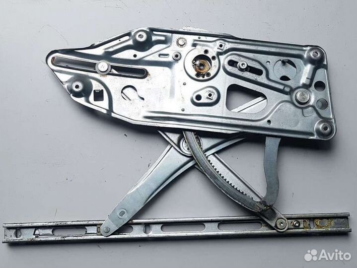 Стеклоподъемник передний правый Mercedes W140